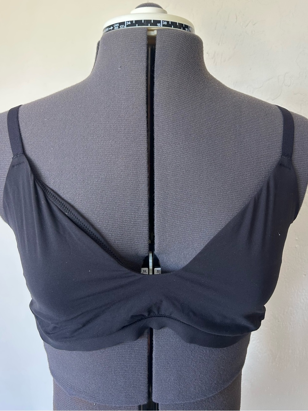 INLYRIC IB030 Bralette Bra Black XL Wireless Solid Adjustable Straps (1973)